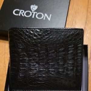 Croton Textured Black Crocodile Bifold